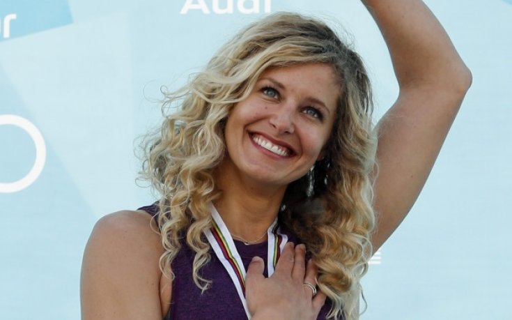 Шакира зарежда сноуборд звезда за пистата