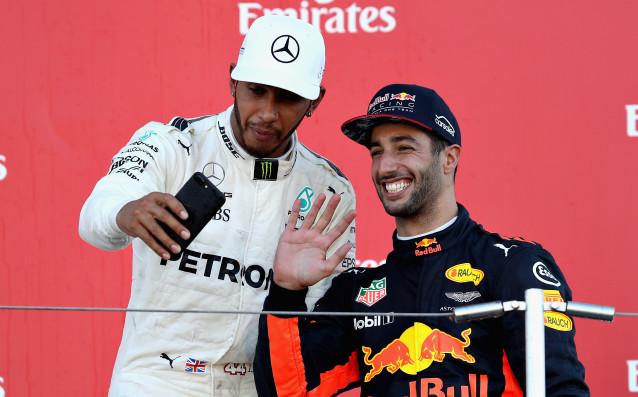 Пилотът на Ред Бул Рейсинг във Формула 1 Даниел Рикиардо