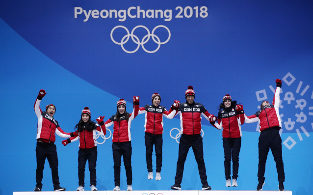 Зрителите които пристигат след 17 00 часа корейско време на Олимпийския