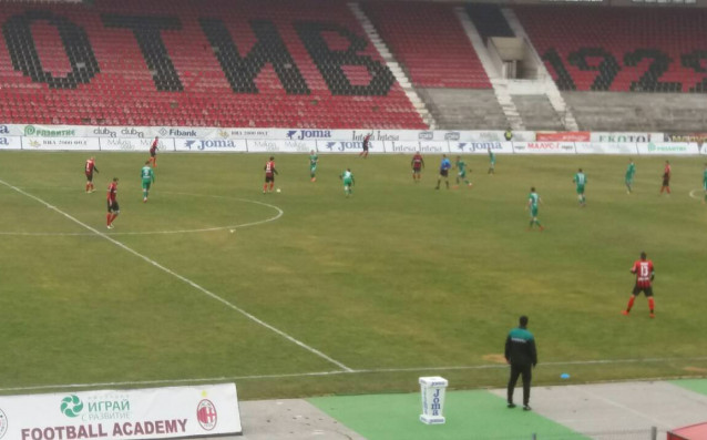 Локомотив Сф спечели измъчена но ценна победа с 1 0