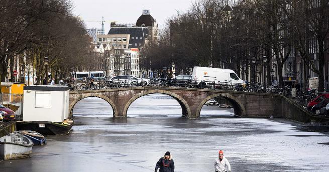 Аномално ниските температури и силните снеговалежи в Европа продължават да