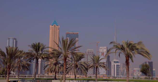 Само до преди петнайсет години, преобладаващият пейзаж в Дубай е