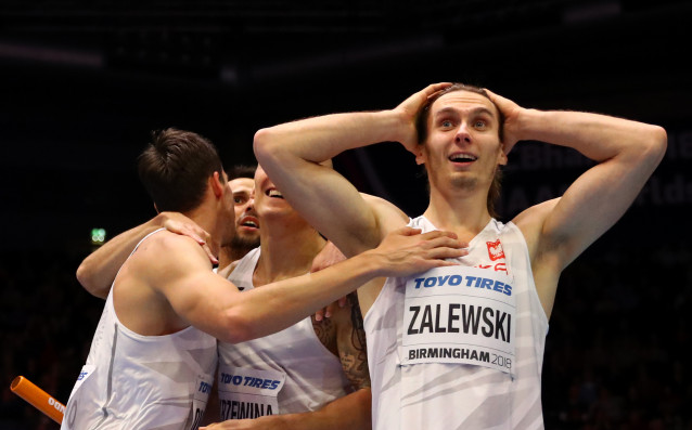 Състезателите от квартета на Полша в бягането на 4 по