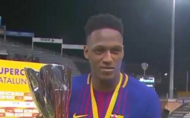 Барселона спечели първи трофей за сезона след като победи Еспаньол