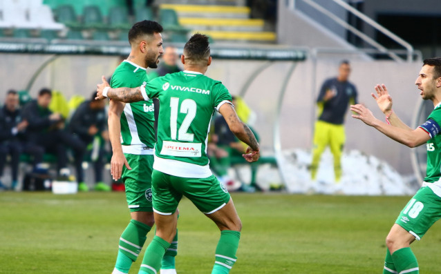 Офанзивният халф на Лудогорец Вандерсон Фариас си заслужи бутилката с