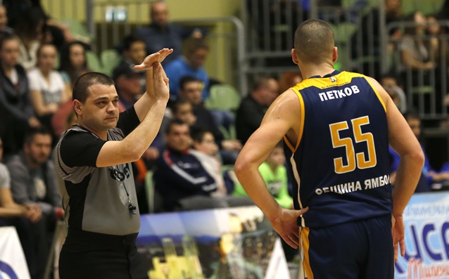 Баскетболистът Стоян Петков постави рекорд от началото на сезона като