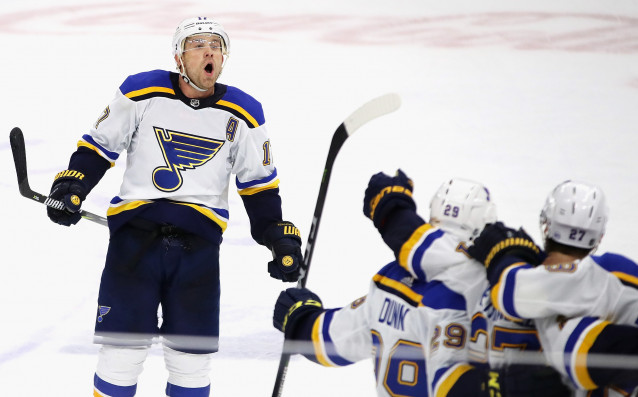 Мачове от редовния сезон в Националната хокейна лига на САЩ