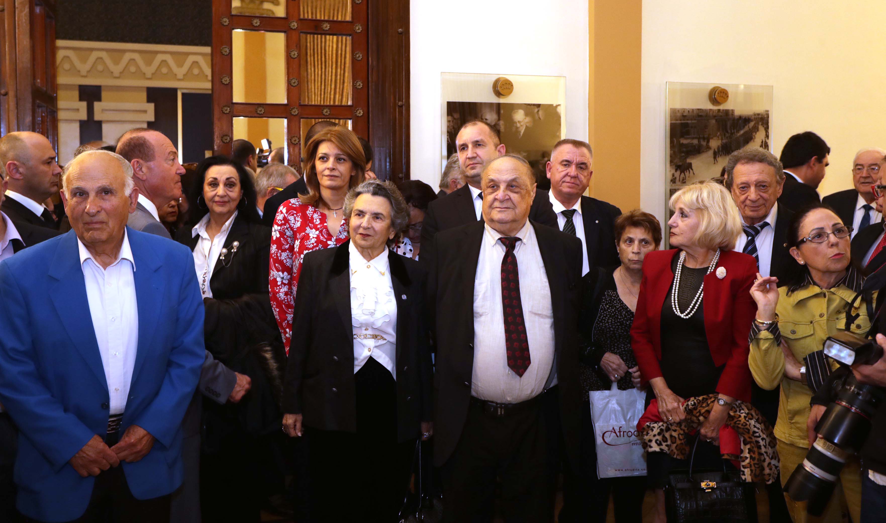 От 20 до 22 март президентът Румен Радев е на официално посещение в Държавата Израел по покана на президента Реувен Ривлин. С него е и първата дама.