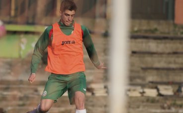 Младежкият национал на България Петко Христов е пред трансфер в