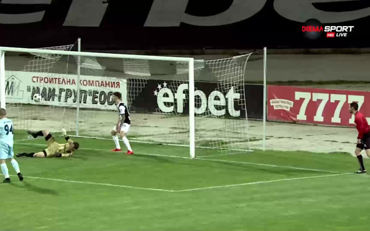 Къде спа локомотивската защита при гола в последните секунди?