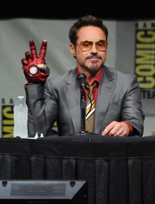  Робърт Дауни Джуниър 