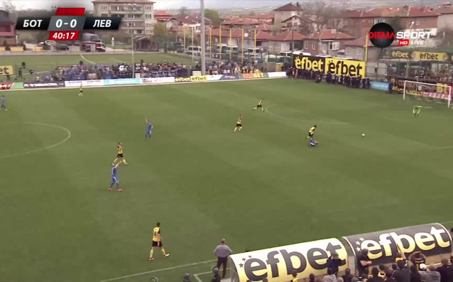 Динамично първо полувреме предложиха Ботев Пловдив и Левски в мача