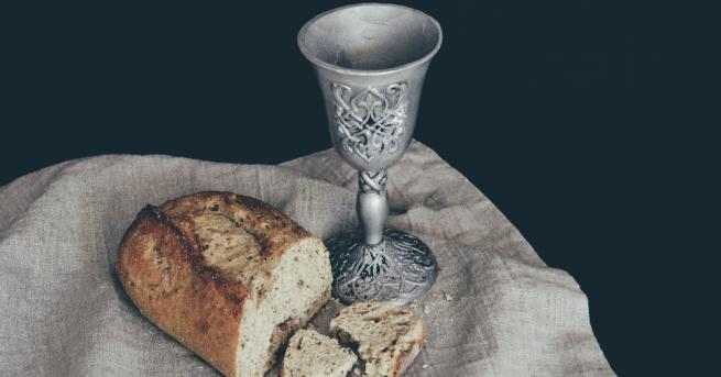 Христос Воскресе братя и сестри Станахте ли от масите Вдигнахте