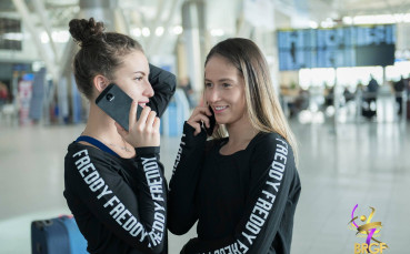 Владинова и Тасева  отпътуваха в добро настроение за Пезаро