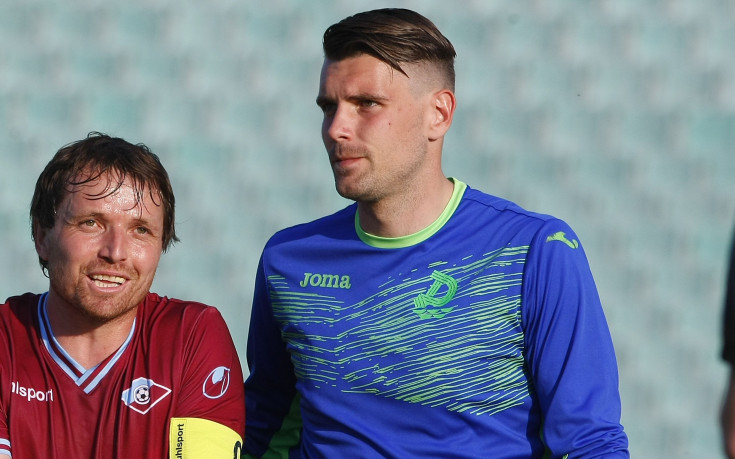 Вратарят Мартин Луков ще продължи кариерата си в Локо Пд