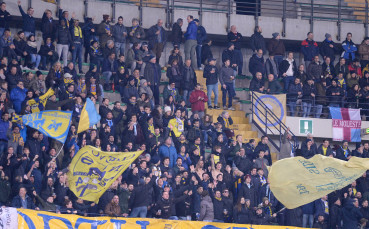 Ултраси на Киево щурмуваха тренировка, удариха клубен служител