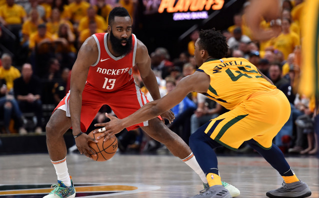 Отборът Хюстън победи Юта със 100 87 30 23 28