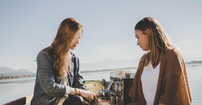 Ден Обикновено ставам към 7 30 Обикновено винаги закъснявам за