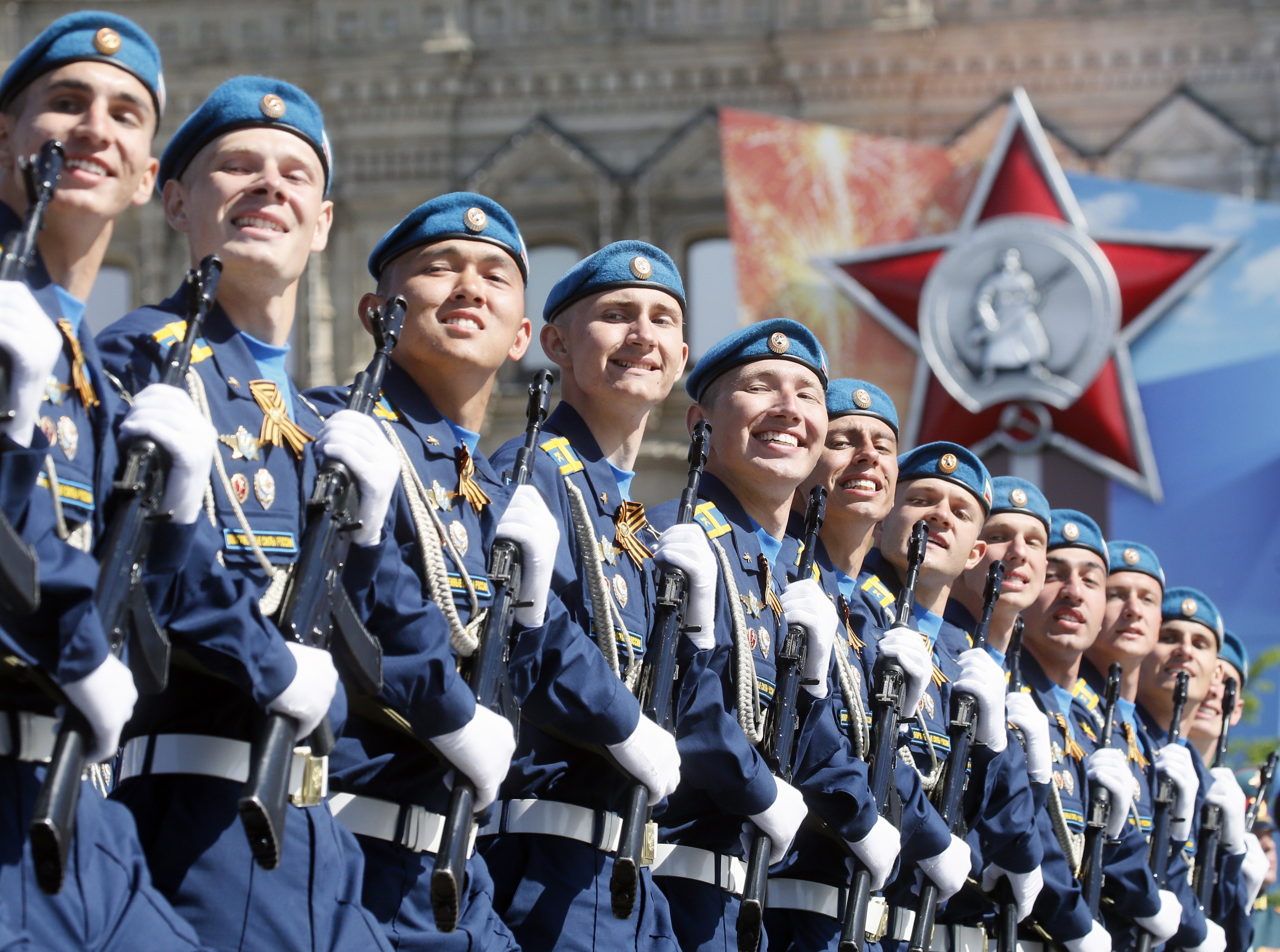Парад в Москва по случай победата на СССР над нацистка Германия през Втората световна война.