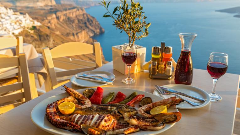 Какво представлява средиземноморската диета (и как да я спазваме)