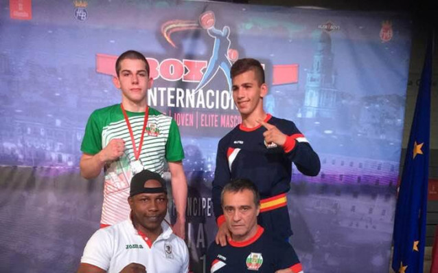 Българските боксьори спечелиха две титли от международния турнир в Мурсия