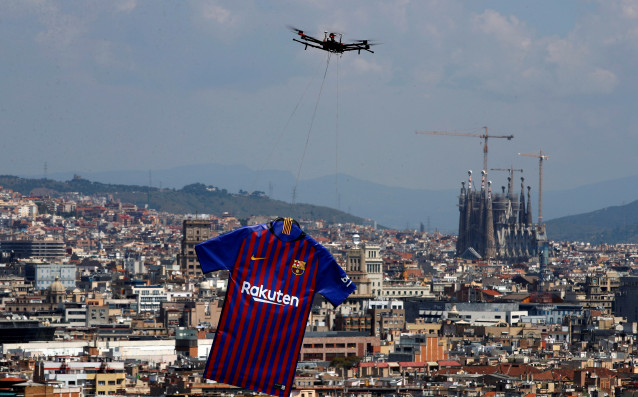 Барселона представи по страхотен начин екипа си за новия сезон