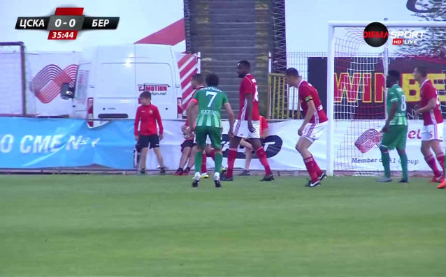 На полувремето ЦСКА Берое 0 0 Старозагорци пресират съперника през