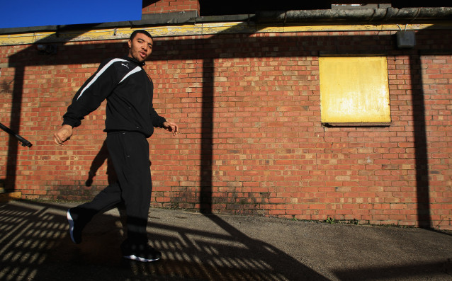 На 29 години Трой Дийни е един от стълбовете в