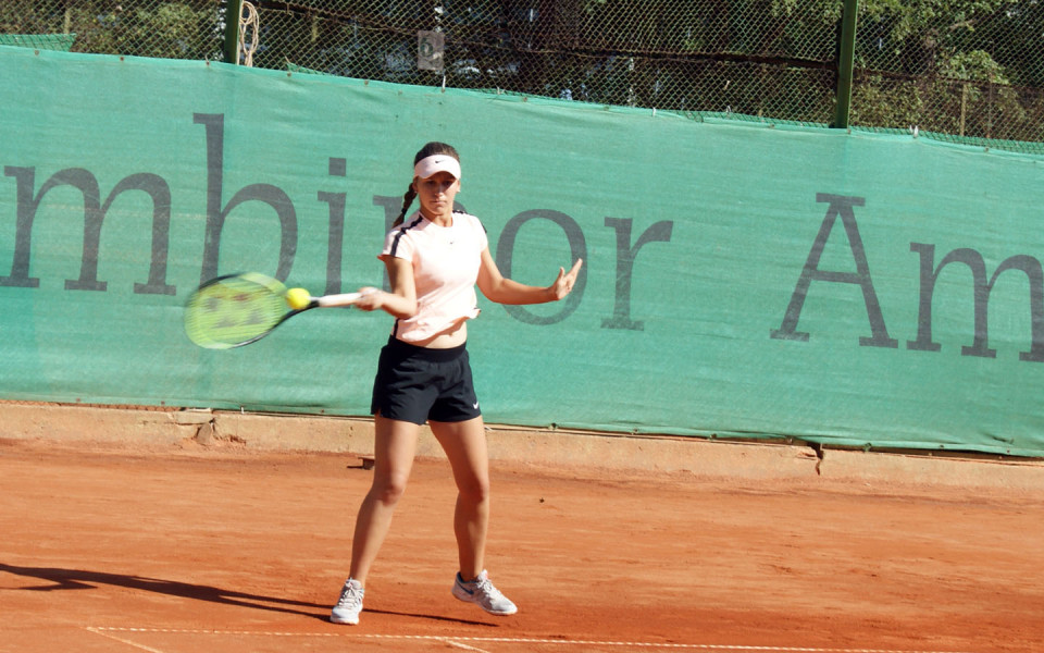 Гергана Топалова преодоля квалификациите на турнира по тенис на червени