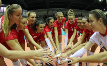 България гостува на Португалия в търсене на място във финалната четворка