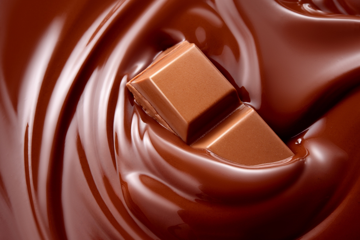 На почетното трето място като помощник в трудни ситуации е избран шоколадът.