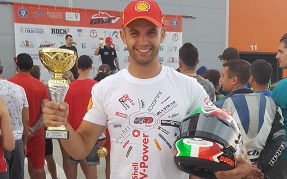 Караньотов стартира състезателния мото-уикенд в Серес на върха в SBK