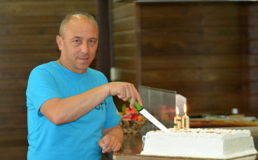 Със специален транспарант посрещнаха Илиан Илиев край Банско