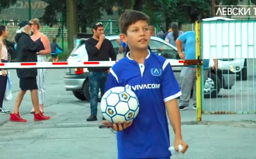 Малчуганът, който плака за Прохазка, сбъдна своя 