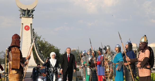 Турският президент Реджеп Тайип Ердоган оповести снощи, в 21.30 ч.,