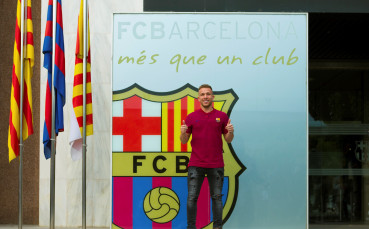 Футболистът на Барселона Артур Мело има контузия която може да