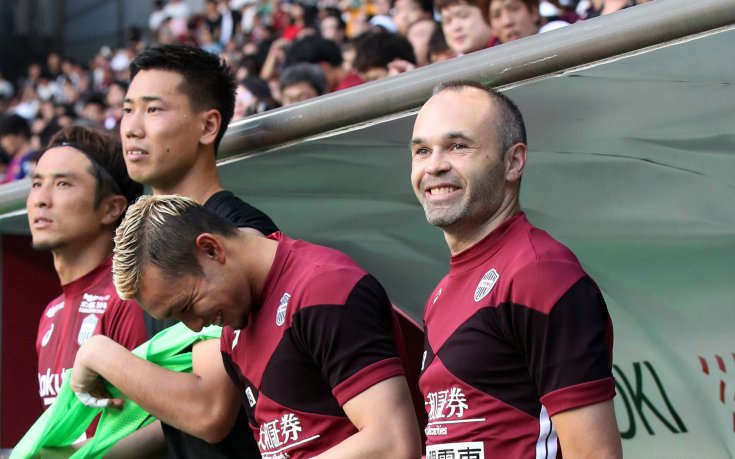 Андрес Иниеста дебютира в японския футбол