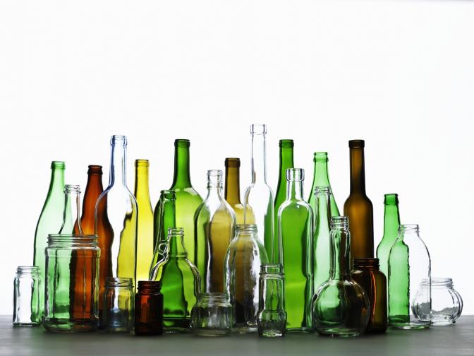  Стъклените бутилки са същински рекордьор. Тяхното разграждане може да отнеме 1 000 000 години! 