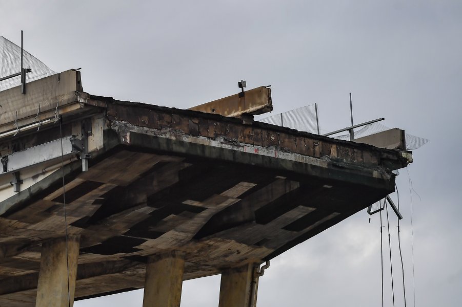 Вратар преживя апокалипсиса на моста в Генуа1