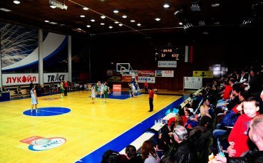 Черноморец чака ремонт на зала 