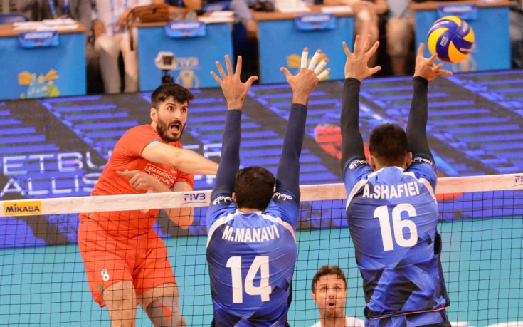 В СНИМКИ: Силен Иран спря разконцентрираните 