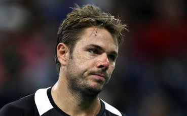 Стан Вавринка събира сняг от самолета на път за Sofia Open