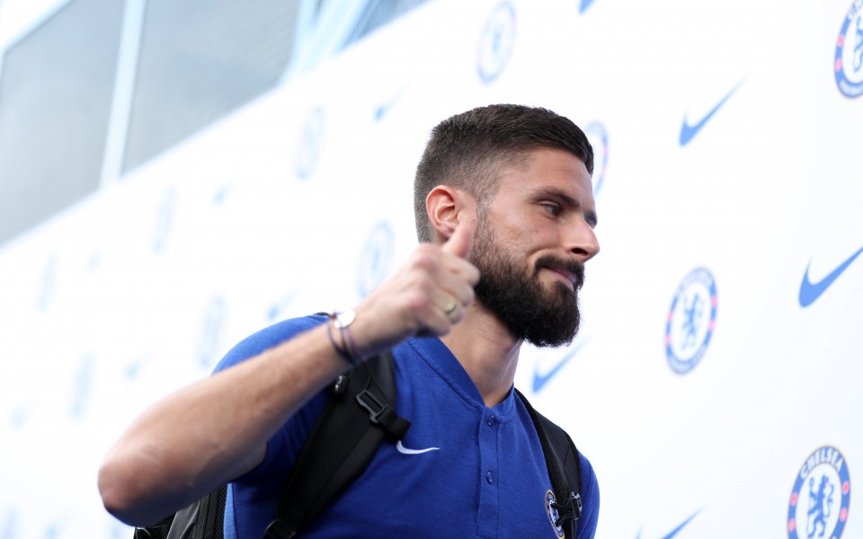 Нападател Оливие Жиру може да премине от Челси в Ница