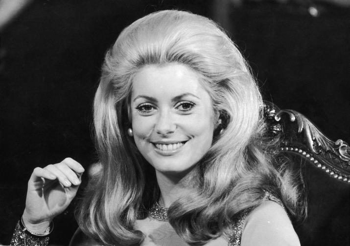  Катрин Деньов 