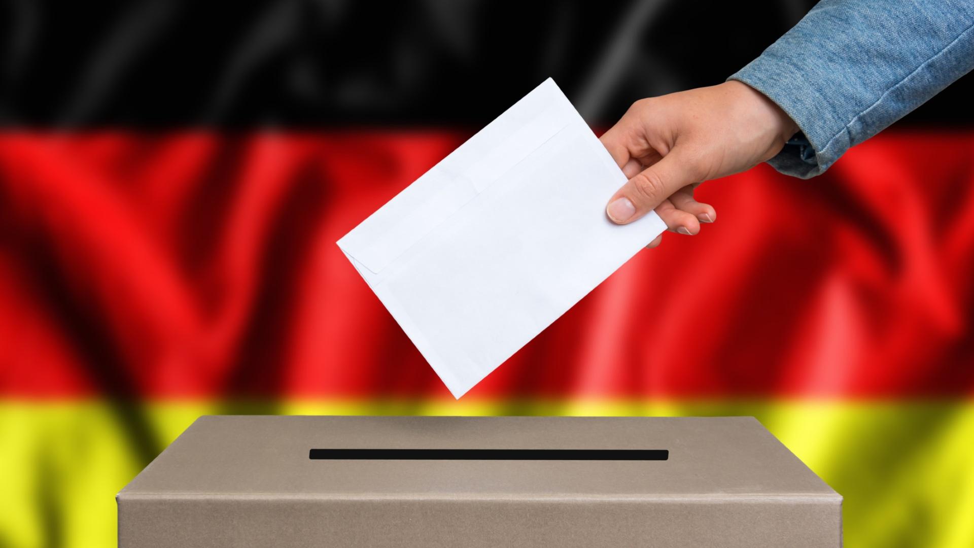 Заместник председателят на германската провинция Баден Вюртемберг се оттегля след като призна