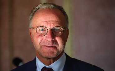 Спортният директор на Байерн Мюнхен Карл Хайнц Румениге коментира пред медиите