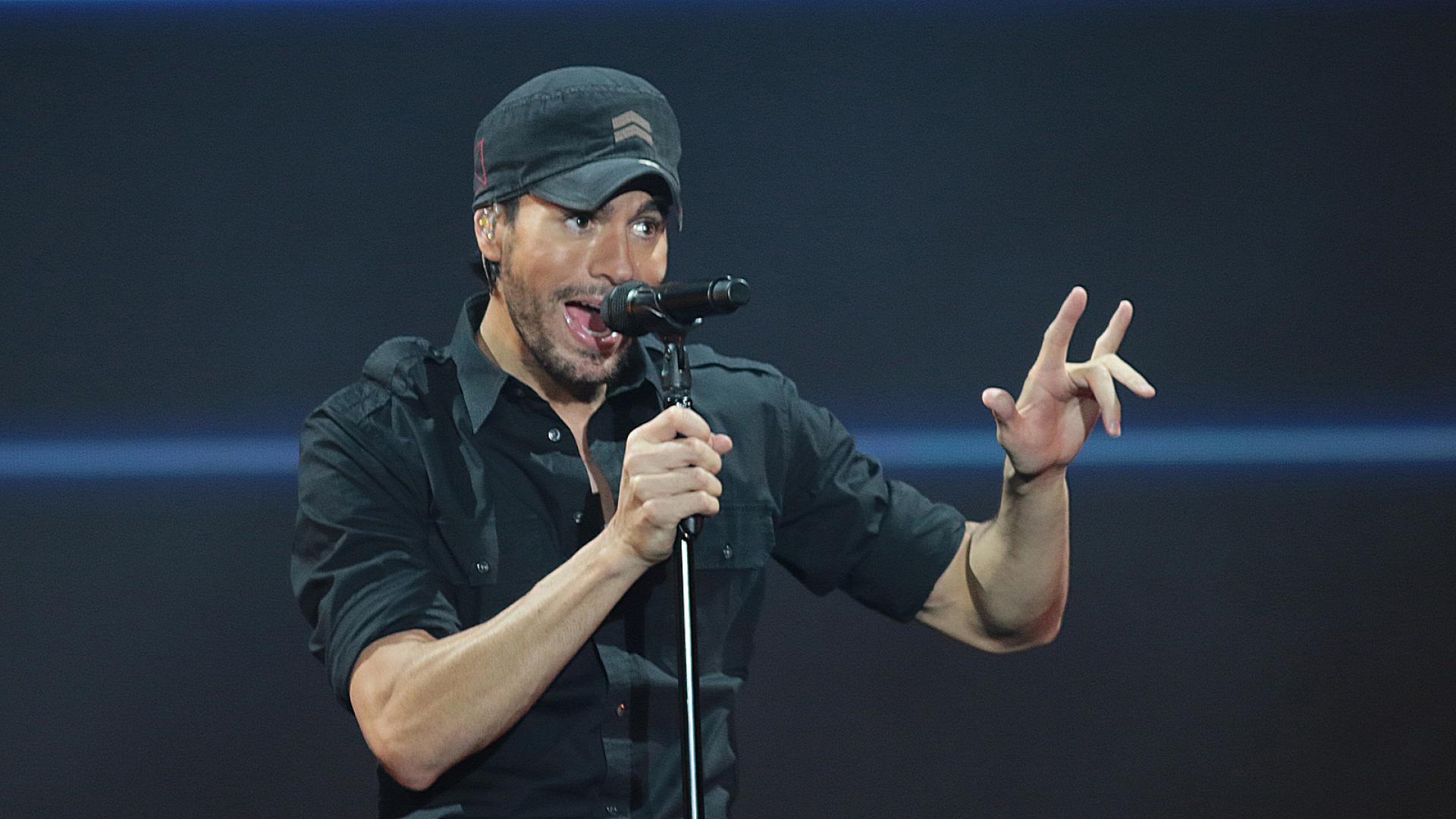 Енрике Иглесиас артистът с най много кросоувър хитове в историята