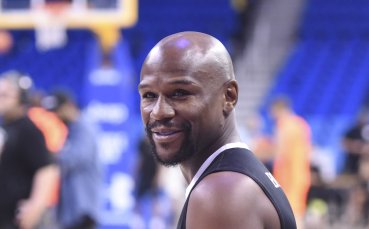 Новият мач пред Мейуедър – чиста демонстрация