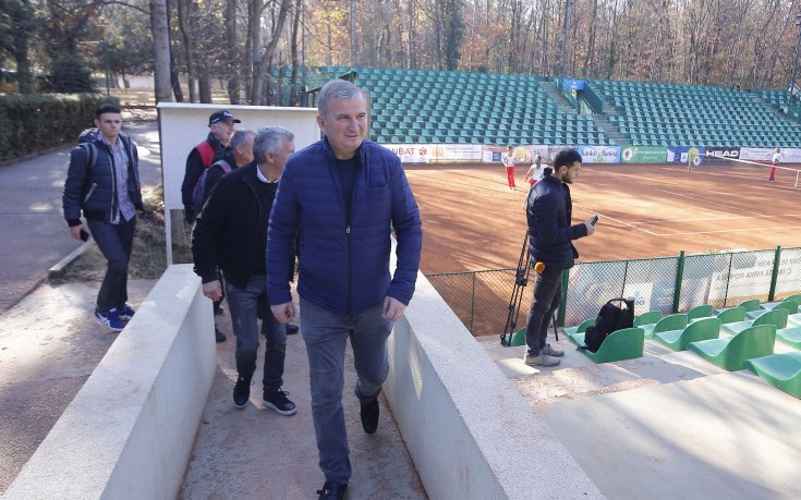 Чичото на Джокович: Надявам се да го видим в София
