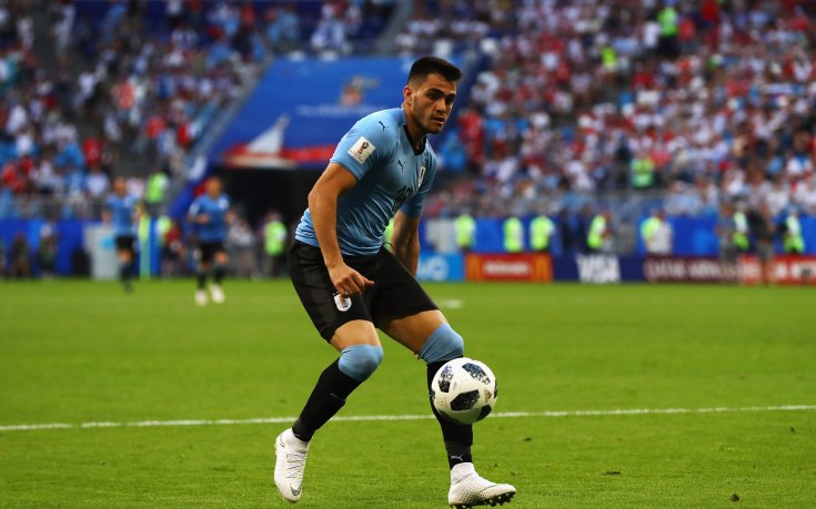 Дортмунд и Тотнъм в спор за уругвайски нападател